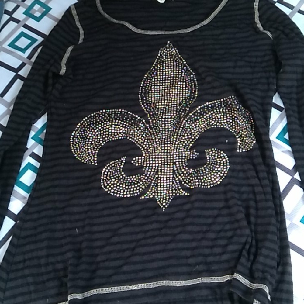 One world fluer de le shirt